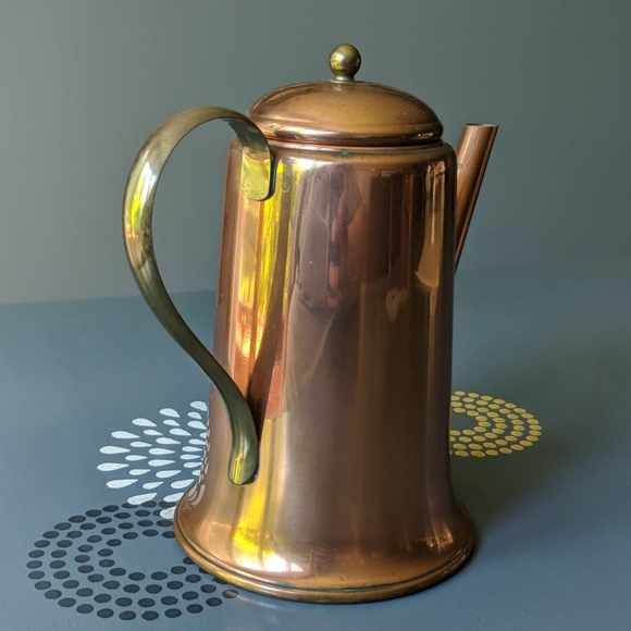 Copper pitcher - Picture 2 of 5